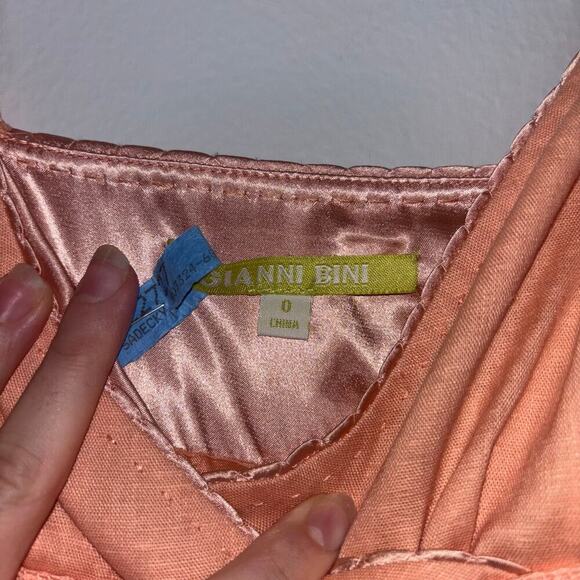 Gianni Bini Peach Pleated Midi Dress with Lace Detail – Size 0 - Picture 10 of 11